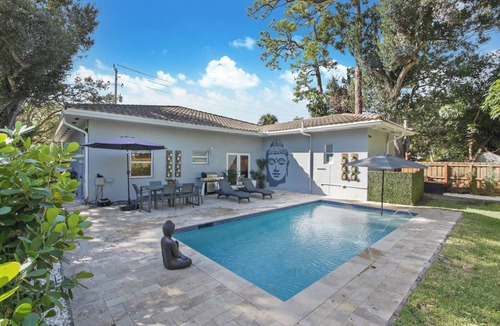 Shady Banks House | Tropical Oasis, Heated Pool, Near Las Olas Beach