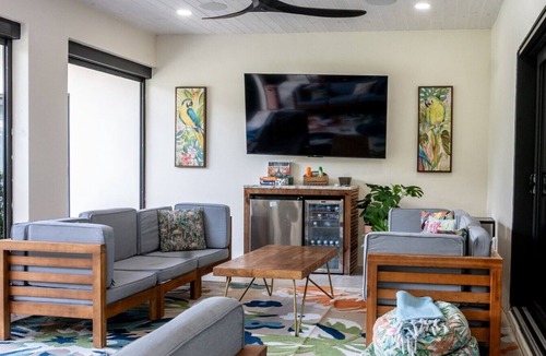 Southwest Ranches House | Tropical Oasis with Pool, Spa & Guest House