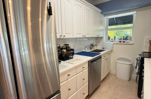 Poinsettia Heights House | Tropical Oasis - Pool+Hot Tub+BBQ - Near Las Olas