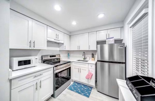 Coral Ridge Apartment | Tropical Paradise + POOL & PATIO