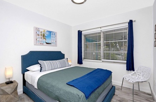 Parkside House | Tropical place near Beach & more Unit #1