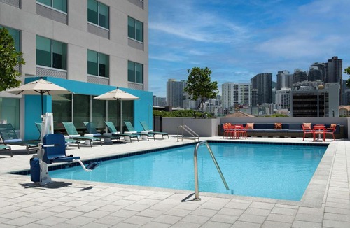 The Roads Hotel | Tru By Hilton Miami West Brickell