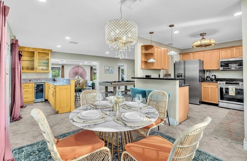 South Corals House | Turquoise Palm Heated Pool Jacuuzi Movie Theater