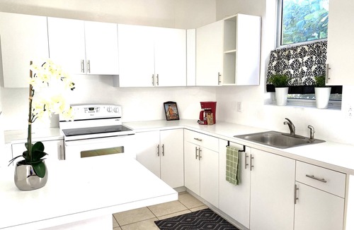 Buena Vista Apartment | Two Bedroom Apartment, Pool -2 Min Walk to Miami Design District
