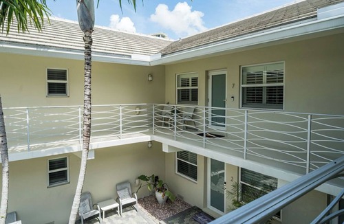 Delray Beach Condo | Two Bedroom Boutique Condo 2 Blocks from the Beach and Atlantic Avenue