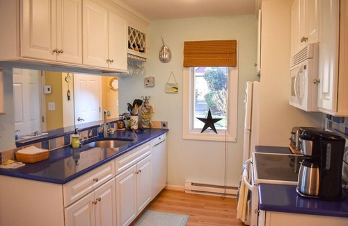 Brewster Condo | Two bedroom condo in Ocean Edge with central air