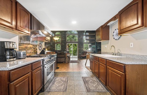 Columbia Falls Cabin | Two Bedroom Quonset Hut on Spoon Lake