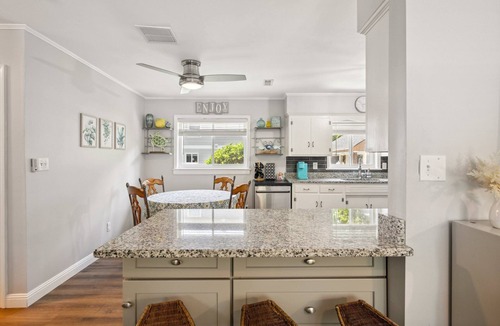 Wilmington House | Two-Home Rental in Downtown Wilmington - Perfect for Large Groups