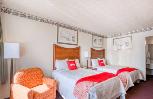 Templeton Hotel | Two Pet-Friendly Rooms w/Tea/Coffee Maker & Parking at Templeton