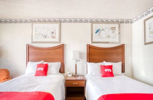 Templeton Hotel | Two Pet-Friendly Rooms w/Tea/Coffee Maker & Parking at Templeton