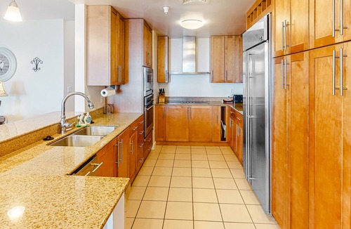 Sandbridge Condo | Two-story penthouse with huge bay views & pools - steps to beach