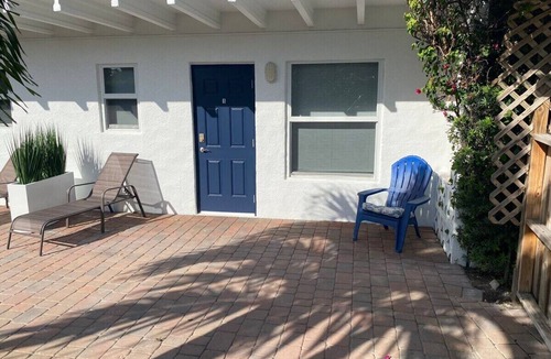 Lauderdale-by-the-Sea Apartment | Ultimate beach getaway at this renovated studio in the charming town of Lauderdale By The Sea