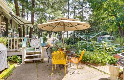Lewes Apartment | Unique & Artistic Retreat Near Rehoboth Beach!
