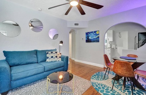 Victoria Park Apartment | Unique Las Olas Stay Pool Free Parking