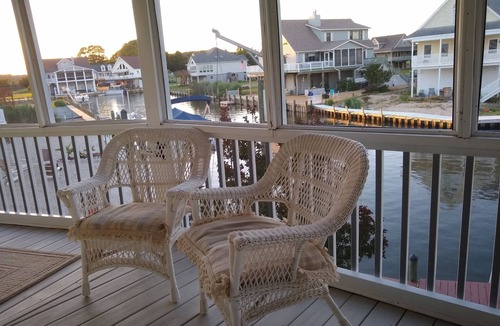 Captain's Cove House | Unique round house on canal with water views near Chincoteague with elevator