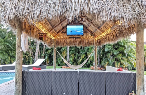Sunrise House | Unique Tropical Experience! Perfect Vacation House