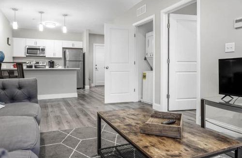 Chelsea Apartment | Unit 43 Homey 1BR Garage Parking