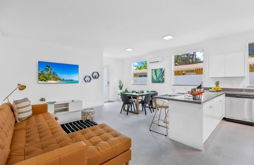 Allapattah House | UP TO 16 GUESTS! MODERN HOUSE NEAR WYNWOOD