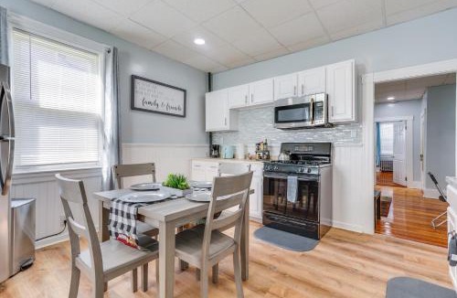 Stoughton Apartment | Updated Stoughton Apartment w/Shared Yard!