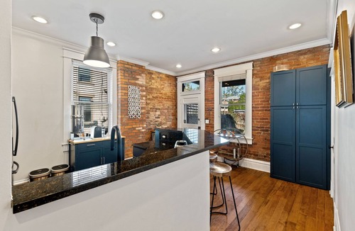 German Village House | Upscale 3-Story German Village Home - Near Cafés
