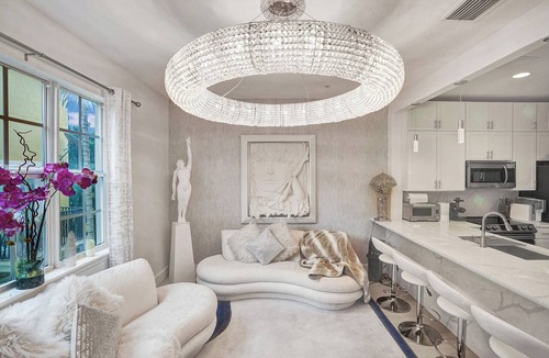 Delray Beach House | Upscale Delray Escape: Anti-Aging Spa Home steps from Beach, NightLife & Dining!