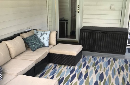 Hampton House | Upscale family home, steps from the bay!