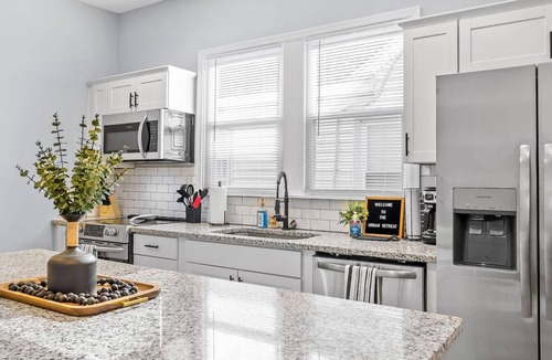 Manchester House | Urban Retreat: RVA Hotspots at Your Doorstep!