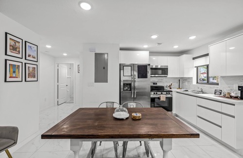 West Little River House | Urban Sabor Casa @Little River Miami-Centrally Located