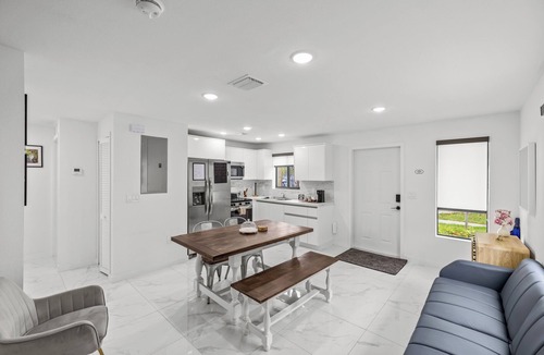 West Little River House | Urban Sabor Casa @Little River Miami-Centrally Located