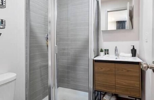 Middletown Apartment | Urban Studio Perfect for Solo or Couples Travel