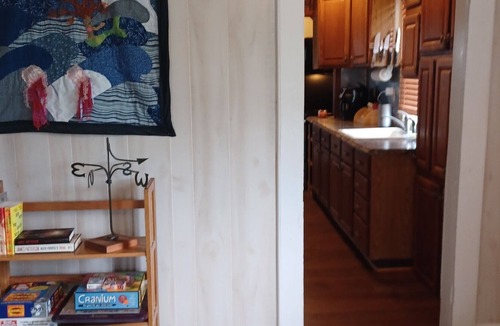 Deal Island House | Cozy Cottage rental with kayaks