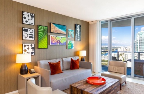 Hollywood South Central Beach Condo | 81 m² Condo ∙ 1 bedroom ∙ 4 guests