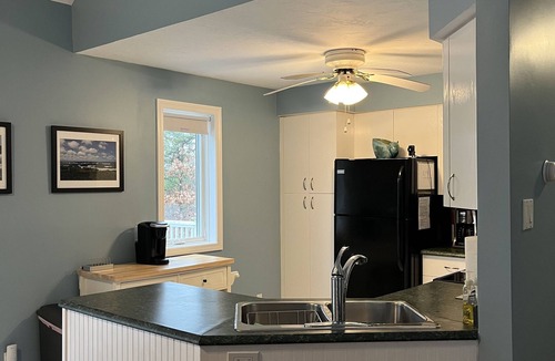 Edgartown House | Vacation at Martha's Vineyard Swan Cottage, Edgartown’s Quiet Forest Retreat.