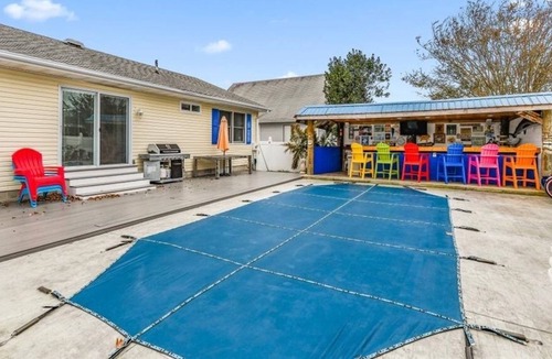Caine Woods House | Vacation Dream at this 3BR 2BA House w/ Amazing Backyard Patio & Private Pool