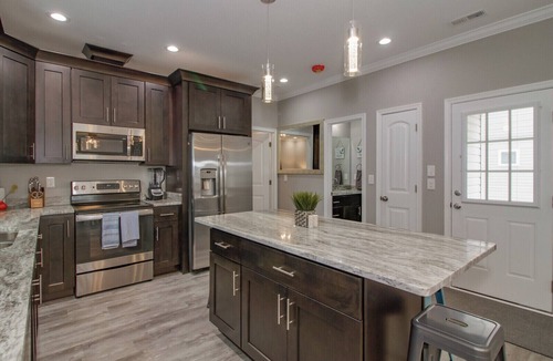 Hampton House | Vacation Homes at Buckroe Beach! Sleeps 10 3