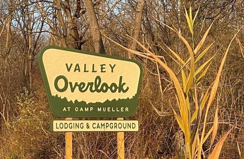 Cuyahoga Falls Cabin | Valley Overlook - Cozy 2BR Cabin near Blossom Music Center - Peninsula, Ohio