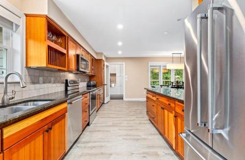 Harwood House | Vanishing Run Retreat with Pool