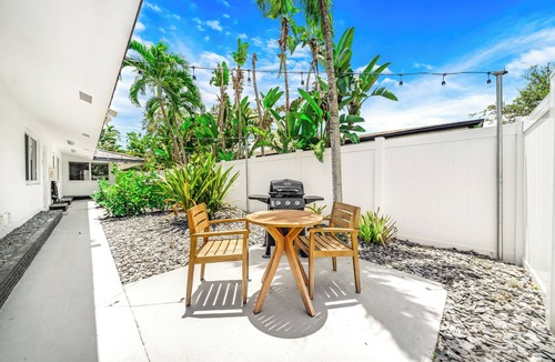 Victoria Park Apartment | Victoria Park Gem! 1 Mile To Beach & Las Olas!