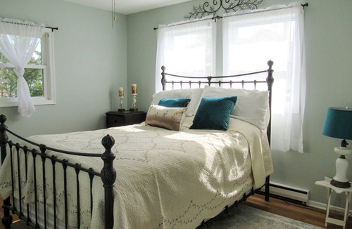 North Cape May Cottage | View bay from our observation deck. Rent Sun. to Sun. Free linen/towel service!.