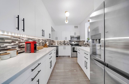 The Roads House | Vila Brickell - 3 bed 3 bath home in center of Miami near everything