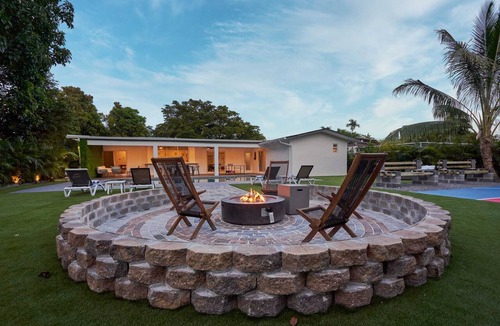 Golden Glades Villa | Villa Athena Basketball Court | Heated Pool