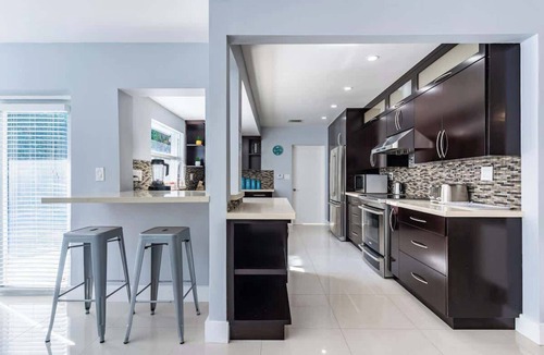 Coral Ridge House | Villa Aura Heated Pool 4 Bedrooms 6 mins to Ocean