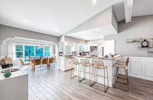 Lauderdale-by-the-Sea House | Villa Avalon VERY close to beach 3 BDR