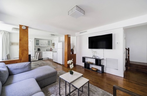 South Pointe Hotel | Villa Italia by At Mine Hospitality