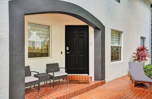 Delray Beach Villa | Villa Lauren: 4-min walk to beach, off of Atlantic