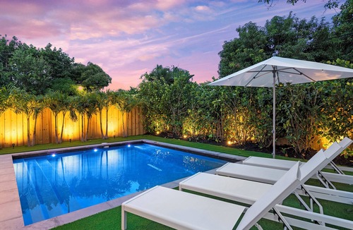 Buena Vista Villa | Villa Moderno Stylish 5BR Retreat Design District