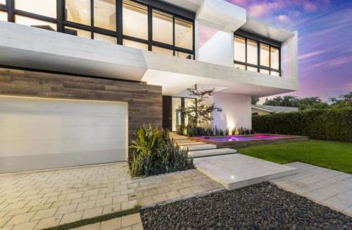 Hallandale Beach House | Villa Okasa Modern Marvel with Pool Jacuzzi Pool Table BBQ