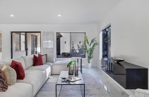 Poinsettia Heights Villa | Villa RendezVous- Stunning 4BDR with Pool, by VIAC