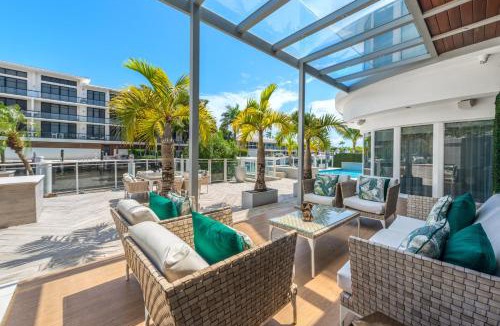 Coral Ridge Villa | Villa Seminole Luxurious Waterfront Retreat with Pool Gym Hot Tub