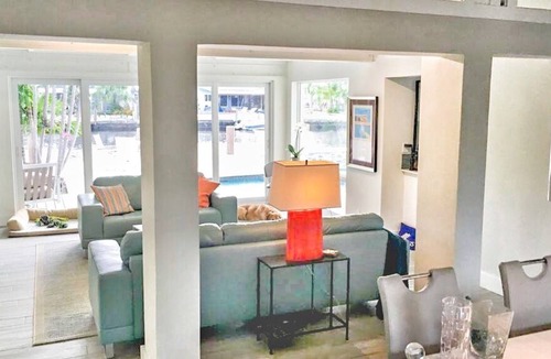 Wilton Manors House | Villa Sphynx - Beautiful 3/2 Waterfront views in Wilton Manors